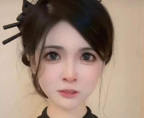 网红狗头萝莉疑轻生现在毁掉一个女孩真的太简单了