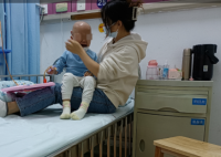 3岁女童喊脚疼被确诊癌症晚期 背后真相被曝光？
