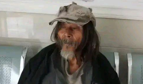 老人被确认车祸死亡 11年后死而复生  当初那名被撞死的死者是谁?