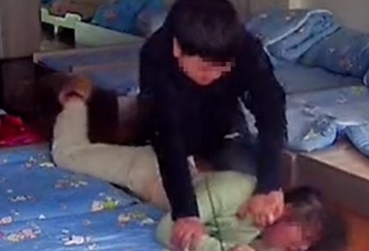 女子称多次被教师丈夫家暴 当地妇联也回应称，已关注此事。