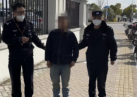 64岁男子为到工地干活办假证减龄  警方将对办理假身份的相关线索做进一步调查