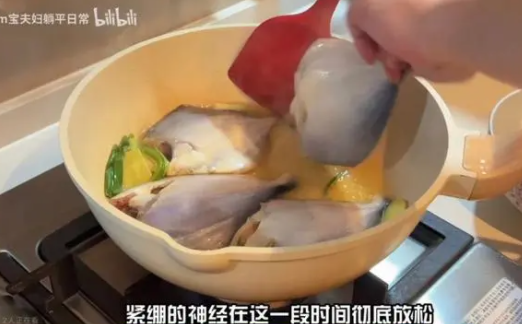 80后丁克夫妻回应存300万提前退休  退休以后每天都过着悠闲生活