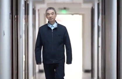 吴尊友回应“三年白头” 向那些为抗击疫情的人们致以最高的敬意和哀思
