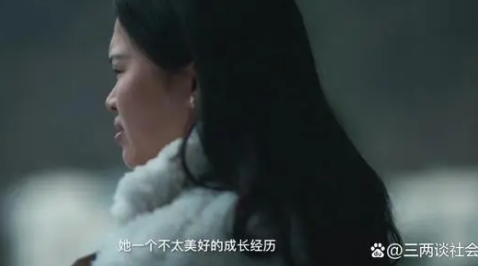 95后女生去百所学校大方谈月经 解密小女生青春期的身体变化