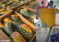 护士兼职摆摊两周赚1万5后全职开店 觉得再辛苦也值得