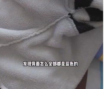 女孩出汗把衣服染蓝查出色汗症 色汗症的具体原因仍不清楚