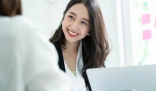 公司回应招聘前台要求身材:硬性要求 不同岗位对应聘者的要求不同