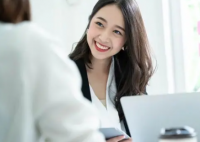 公司回应招聘前台要求身材:硬性要求 不同岗位对应聘者的要求不同