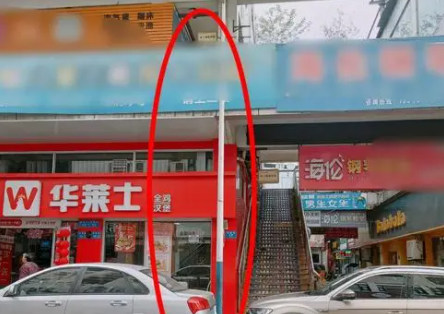 女子酒后坠亡 87户业主被起诉 死者本人担责过轻，培训中心也应担责
