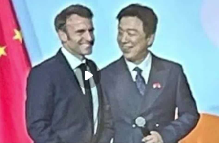 马克龙与黄渤同台亮相互动频频 马克龙现身北京一家美术馆
