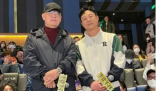 张颂文的散文 登高中语文试卷  网友看完这篇文章后表示 张老师过来做题