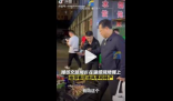 潍坊文旅局长在淄博烧烤摊疯狂揽客 属实是格局打开了