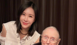 田朴珺称送了芒格一套男士护肤品 田朴珺和王石离婚?