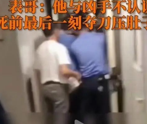 媒体:18厘米长刀如何被带上了车? 网友们对铁路部门提出质疑