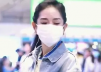 谢娜在机场哭了 是否跟《浪姐4》有关?