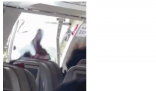 韩亚航空一客机舱门在空中打开 造成部分乘客呼吸困难