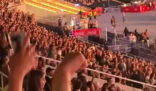 梅西看演唱会被认出 现场开始齐声高呼他的名字