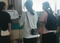 河南一酒店要求高考生1点前退房 酒店的做法没有人情味