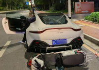 男子骑摩托车酒驾撞没20万 这次可闯大祸了!