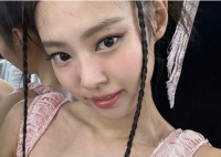 Jennie回应演唱会中途离场 粉丝对于Jennie的身体状况十分担心