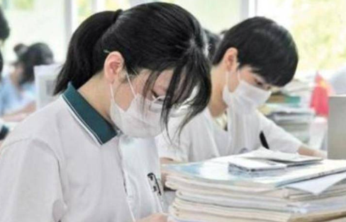 女学霸边读研边兼职3年赚17万 她的努力和才华非同凡响