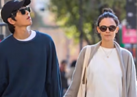 宋仲基儿子出生 发文宣布老婆平安生子
