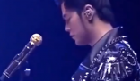 周杰伦演唱会2张连座票黄牛叫价15万  网友：让高价票砸在黄牛手里