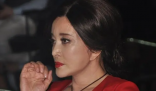 刘晓庆演少女 父亲扮演者比其小18岁 让人不得不佩服她的勇气
