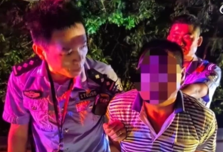 男子开三轮车上高速被拦:我杀了弟弟 具体原因曝光