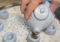 山东茶壶造型馒头竟能倒出茶水 面食与艺术完美地结合在了一起