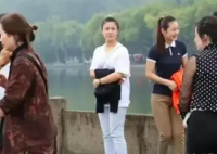 朝鲜运动员游西湖:颜值不输明星 朝鲜在本届亚运185名运动员报名参赛