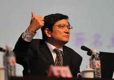 被举报“包养情妇”的网红校长露面 这一事件在太原理工大学也引起了轰动