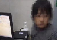 女生遭短暂围住拍打视频为何不公开 对校园霸凌的零容忍态度