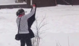 哈尔滨大妈雪地干洗呢子大衣 一座充满异域风情的城市