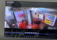 警方回应两女子带着血迹跑进电梯 这到底是怎么回事？