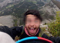 翼装飞行者在空中被飞机斩首 翼装飞行被公认世界上最危险的极限运动