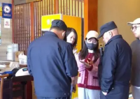 女子随错份子钱1200拿不回来了 背后隐藏了什么秘密？