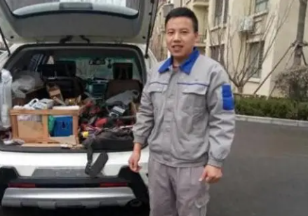 男子因一个热水器救了一栋楼 不仅仅是一个电工，更是一个救世主