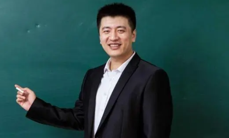 张雪峰:我们河南人不爱骗人 应该以客观、公正的态度看待每个人