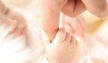 亚裔夫妇重金试管却诞下白人婴儿 背后隐藏了什么秘密？