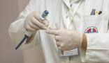女子吞服502后残留物堪比一次性竹筷 实在让人后怕不已