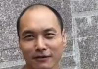 35岁小伙扛楼一年多存了40万 这也太辛苦了