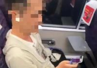 女子高铁遭遇男子霸座充电 实在太让人气愤